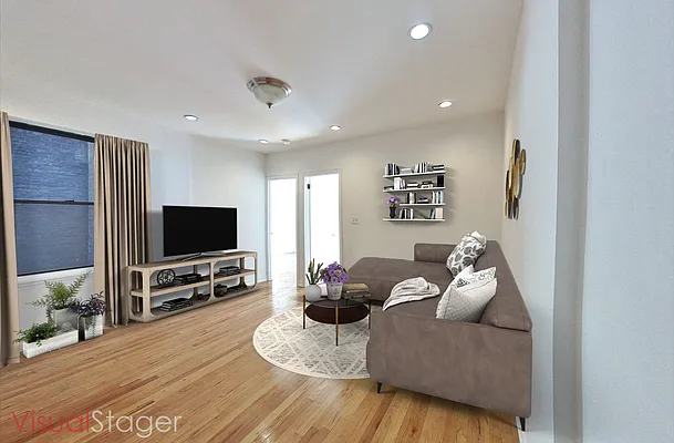 Rented by CitySites Real Estate Group | media 1