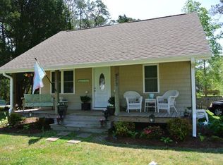 233 Russells Creek Rd, Beaufort, NC 28516