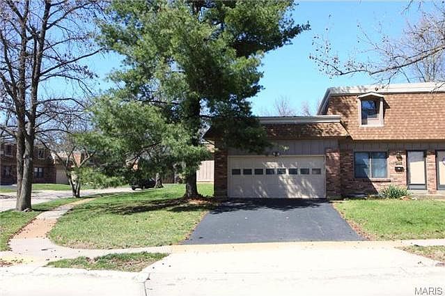 1st image of 11869 Charlemagne Dr