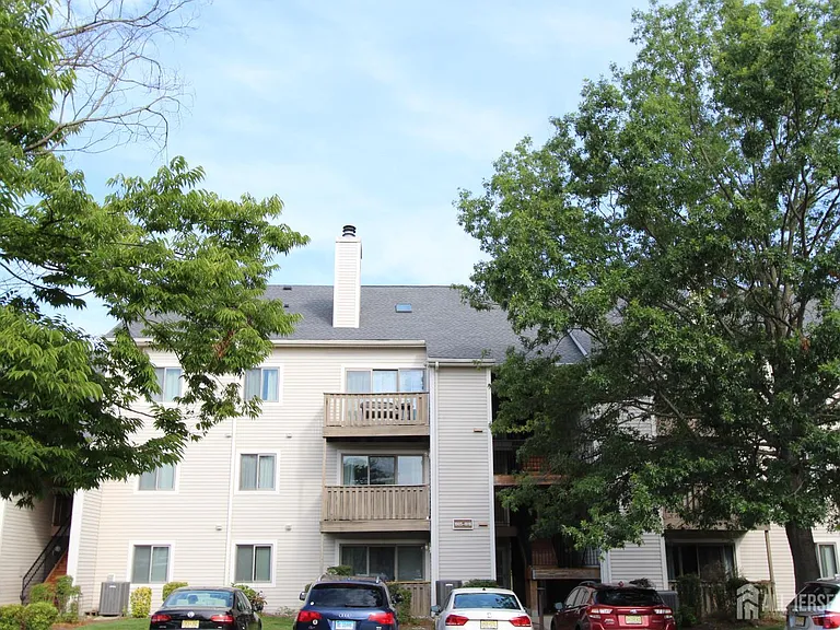 1915 Aspen Dr — Photo 1