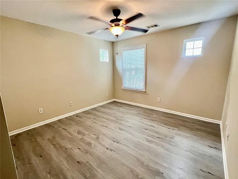 247 Hiawassee Dr — Photo 8