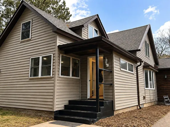 584-21 1/2 St, Cumberland, WI 54829