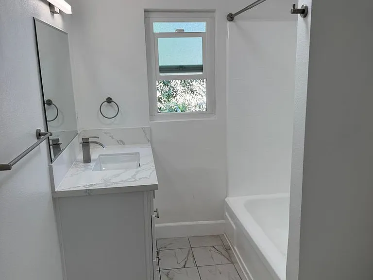 2250-2260 Kenrich Ct. — Photo 24