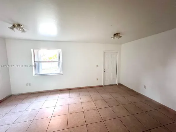 14140 NE 2nd Ct, Miami, FL