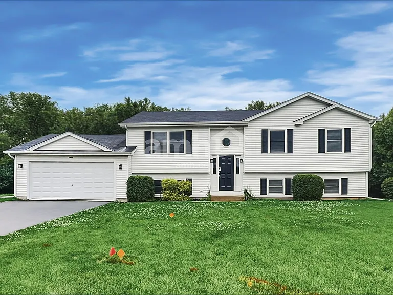 5925 Bluegrass Trl — Photo 1