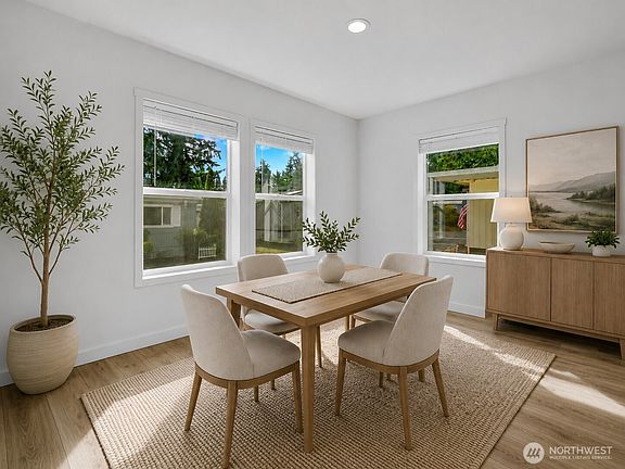 4th image of 18425 NE 95th Street #218