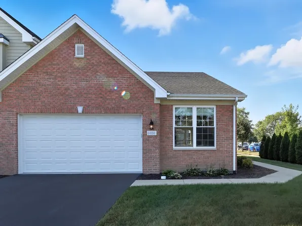 8408 Dawn Ln, Darien, IL 60561