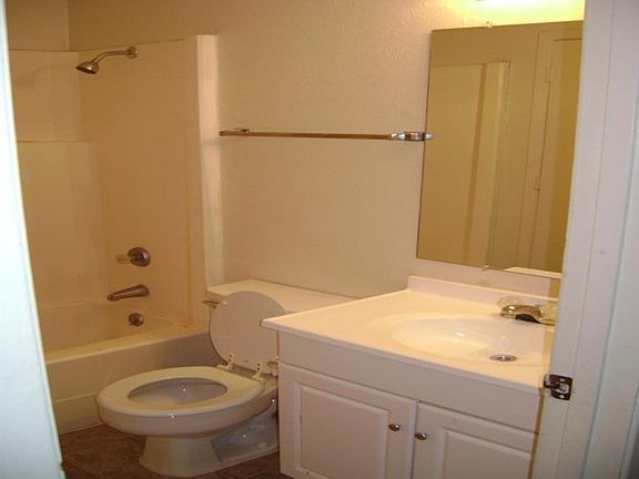 5th image of 3507 Denson Dr
