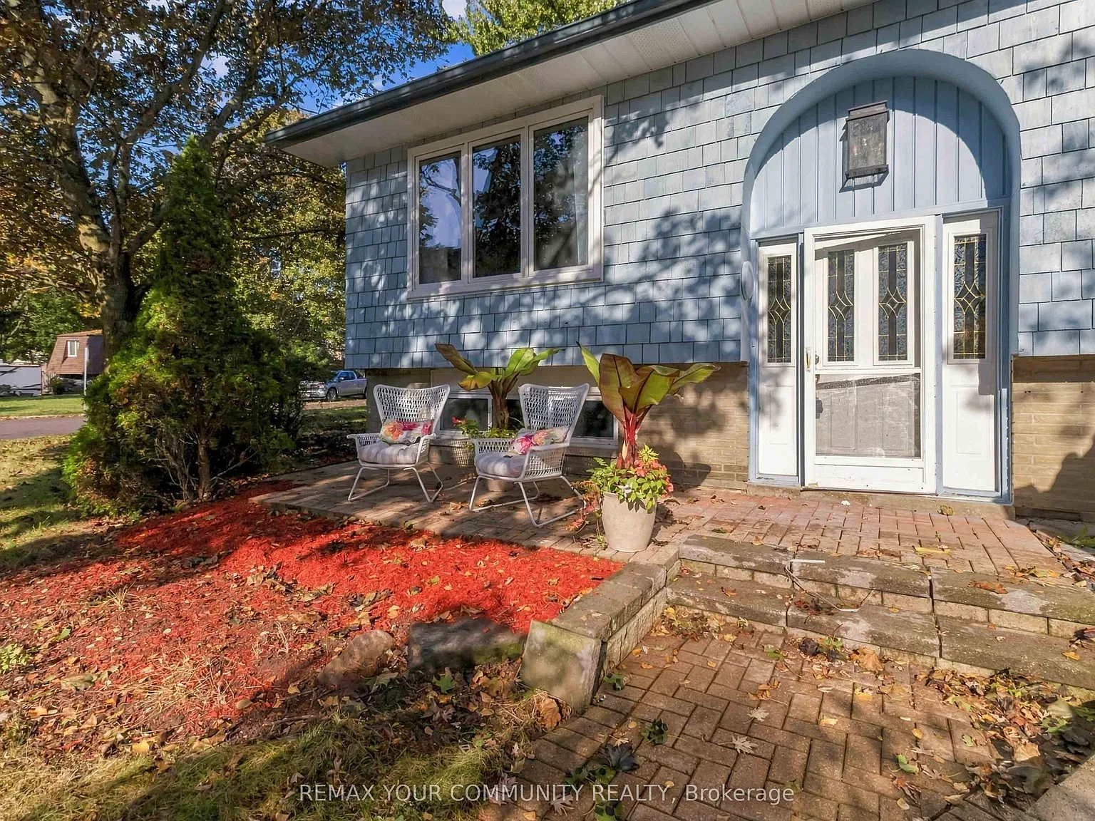 3 bed, $4,700 — Photo 1