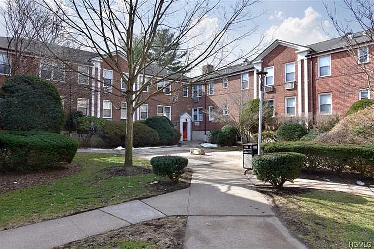 1st image of 707 Palmer Ct APT 2C