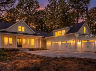 26 Longwood Dr, Okatie, SC 29909
