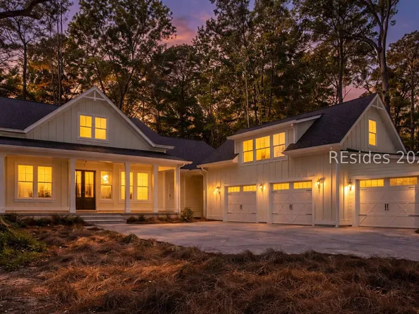 26 Longwood Dr, Okatie, SC 29909