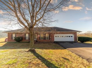 9044 State Highway 142 E, Thayer, MO 65791