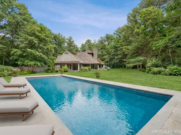 211 Swamp Rd, East Hampton, NY 11937