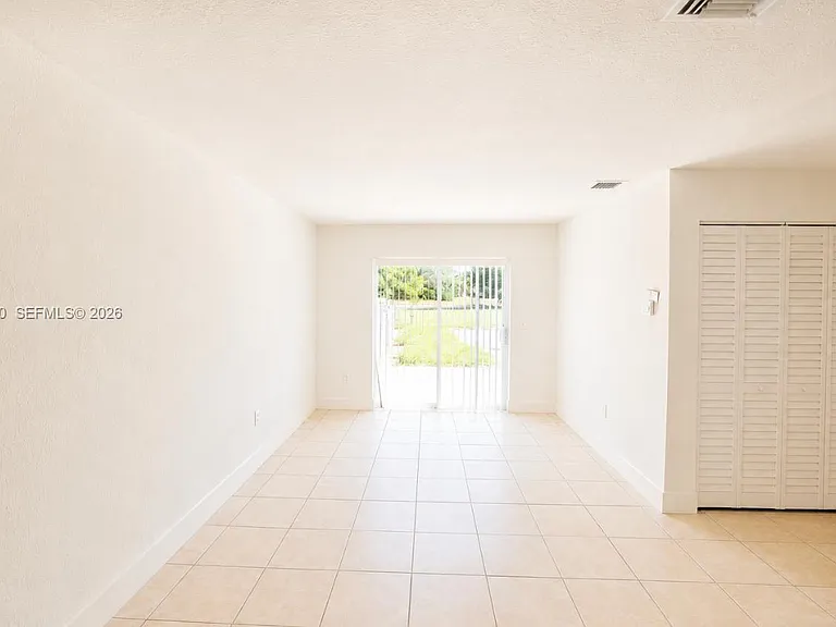 20674 NW 38th Ave — Photo 4