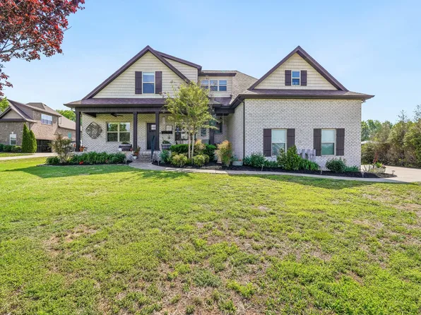 1031 Caballo Trl, Gallatin, TN 37066