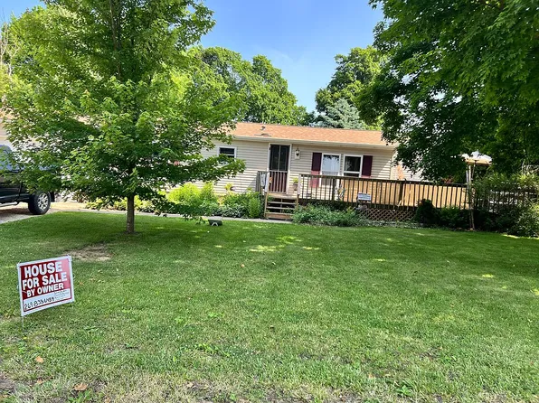 141 E Franklin St, Woodland, MI 48897