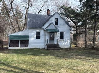 9791 Shepard Rd, Macedonia, OH 44056