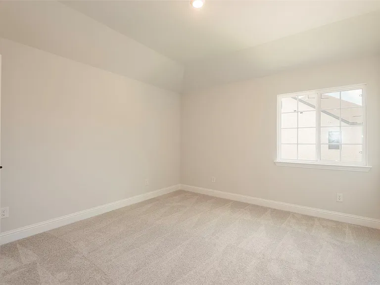 Upstairs bedroom 2