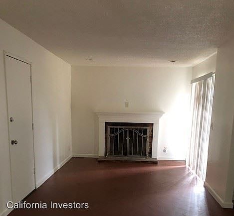 2nd image of 5621 Greenacres Way