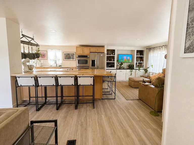 20989 Tumalo Rd #1 — Photo 3