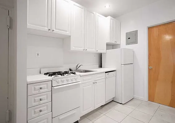 Rented by LC Lemle Real Estate Group | media 22