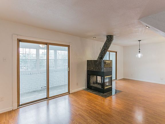 4th image of 3919 Holland Ave APT 204