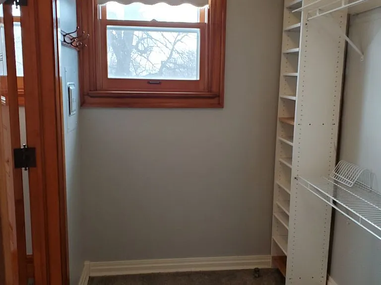 215 S 5th St — Photo 22