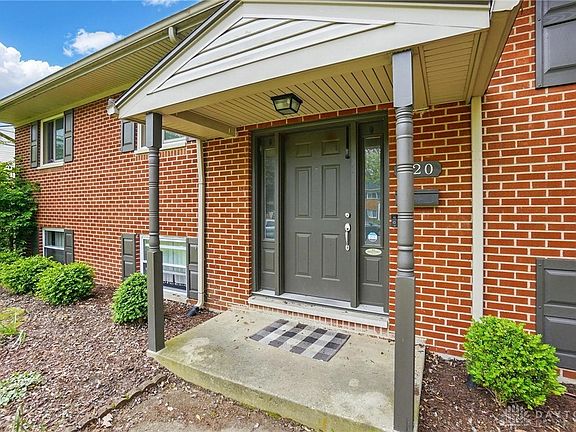 3rd image of 420 Goldleaf Ave