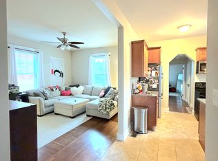 205 Oak St APT 1, Cincinnati, OH 45219