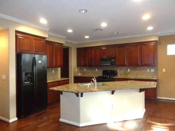 4th image of 4006 Martis St