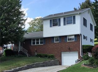 853 Pleasant Hills Dr, Washington, PA 15301
