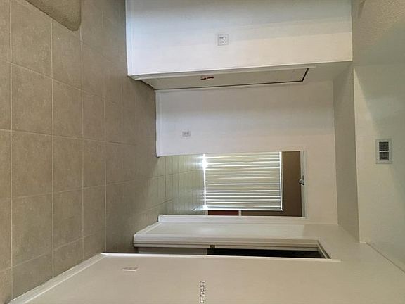 2nd image of 3519 Stonefield Dr