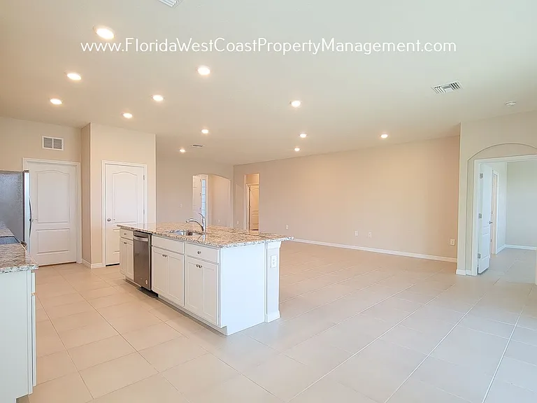 5831 Silver Palm Blvd — Photo 11