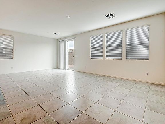 5th image of 9848 Ravenswood Peak Ave