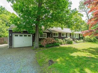 147 Old Neck Rd, Center Moriches, NY 11934