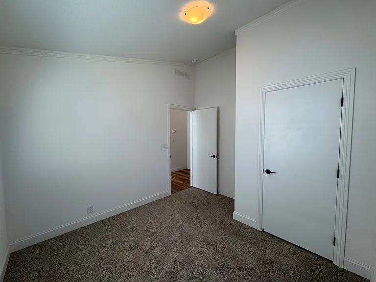 1415 Sherman St — Photo 11