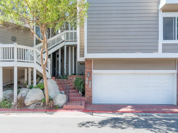 745 Schenley Bay #35, Costa Mesa, CA 92626