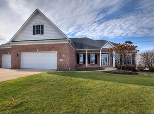 5218 Merrit Dr, Northfield, OH 44067