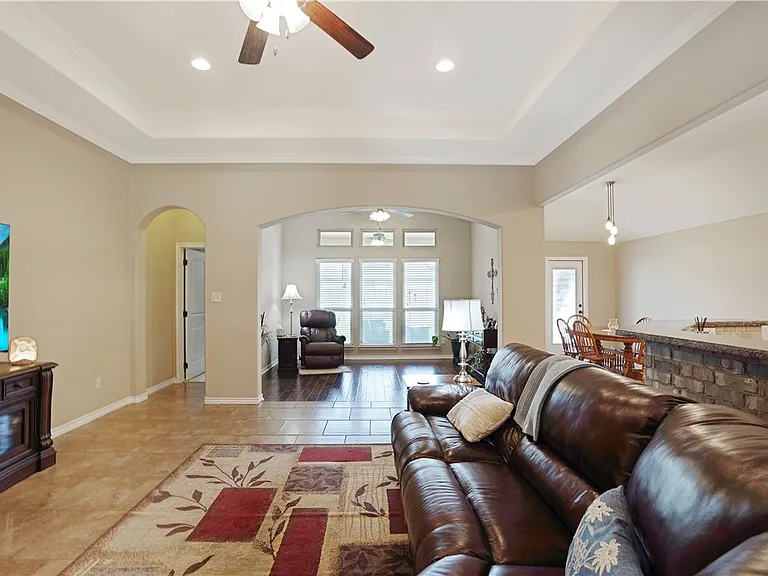 2524 Warkworth Ln — Photo 21