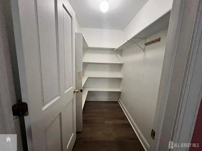 31 NE Parkerson Rd — Photo 18