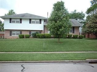 628 Bellcastle Rd, Lexington, KY 40505