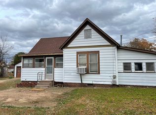 311 S 10th St, Paris, AR 72855