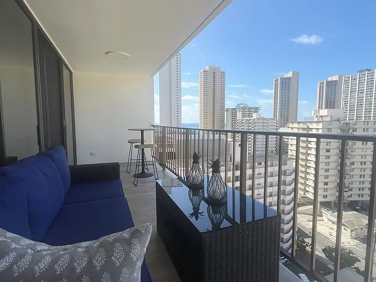 Ohua Ave — Photo 22