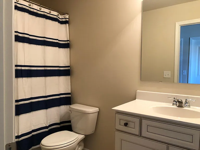 4125 Cordova Ln — Photo 33