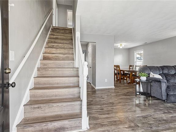 5th image of 4868 Boxford Rd