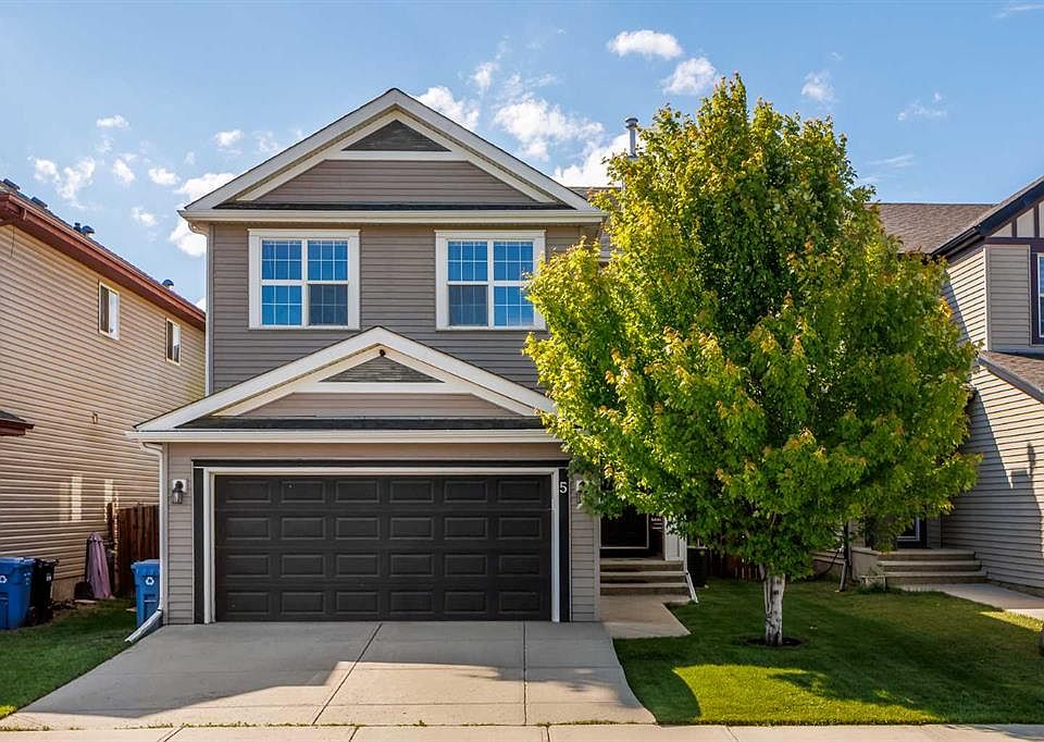 1st image of 5 Copperpond Line SE