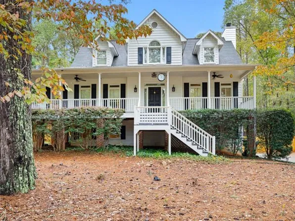 241 Falcon Pointe Ct, Canton, GA 30114