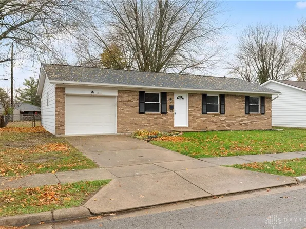 1052 Linhof Rd, Wilmington, OH 45177