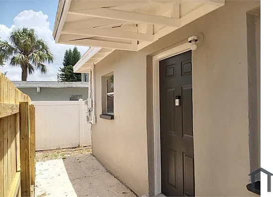 2 bed, 528 sqft, $2,970 — Photo 2